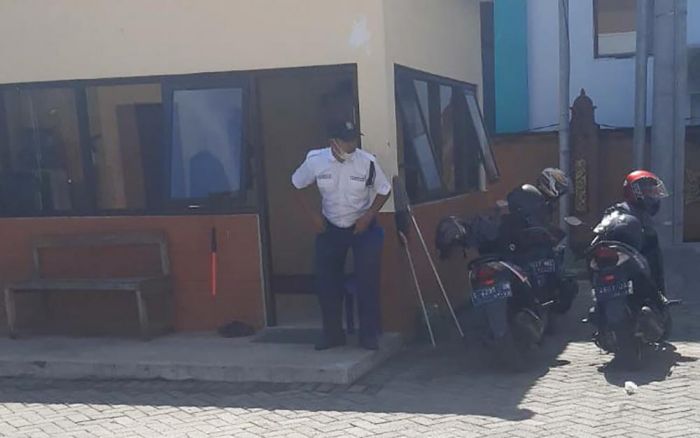 Belum Semua Satpam Ganti Seragam Mirip Polisi, Begini Penjelasan Dirbinmas Polda Jatim Belum Semua Satpam Ganti Seragam Mirip Polisi, Begini Penjelasan Dirbinmas Polda Jatim