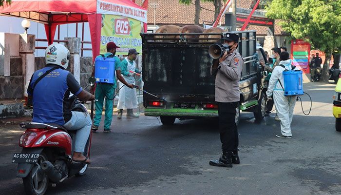 ​Cegah PMK, Polisi Razia Hewan Ternak yang Hendak Masuk ke Kota Blitar