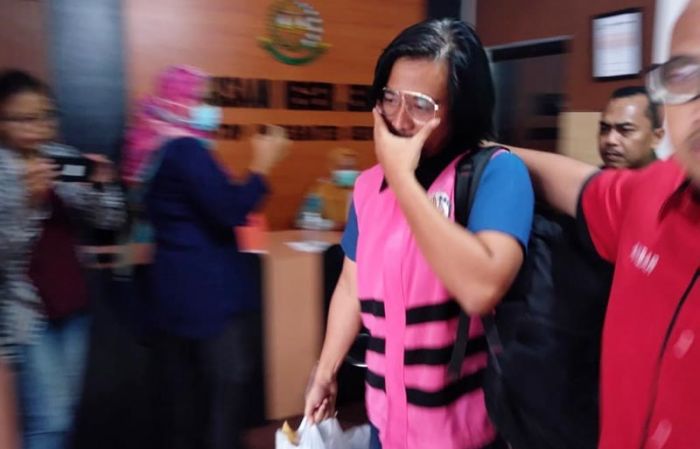 Korupsi DD, Mantan Kades Pecoro Akhirnya Ditangkap Kejari Jember Setelah Buron 4 Tahun Korupsi DD, Mantan Kades Pecoro Akhirnya Ditangkap Kejari Jember Setelah Buron 4 Tahun