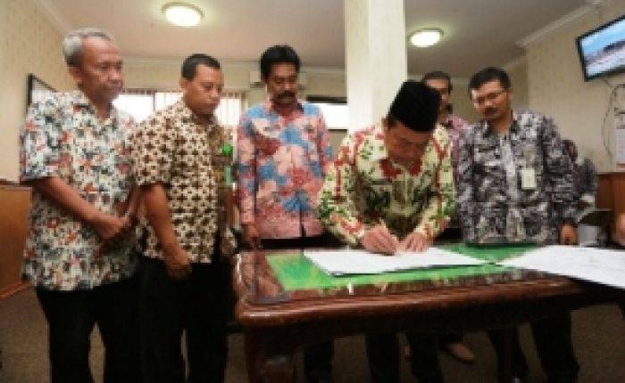 Dukung Ekonomi Lokal, Walikota Mojokerto Teken MoU PUSYAR Jilid 2 Dukung Ekonomi Lokal, Walikota Mojokerto Teken MoU PUSYAR Jilid 2