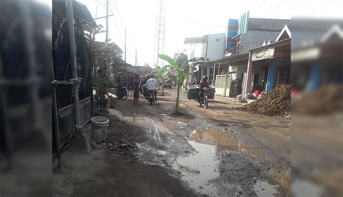 Duh! Jalan Alternatif Kabupaten Pasuruan-Sidoarjo Rusak Parah