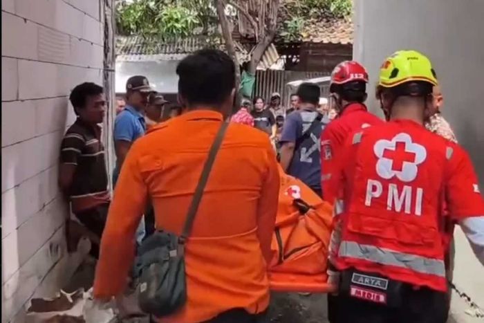 Diduga Tersengat Listrik, Pekerja Bangunan di Kedinding Lor Surabaya Meninggal Dunia Diduga Tersengat Listrik, Pekerja Bangunan di Kedinding Lor Surabaya Meninggal Dunia