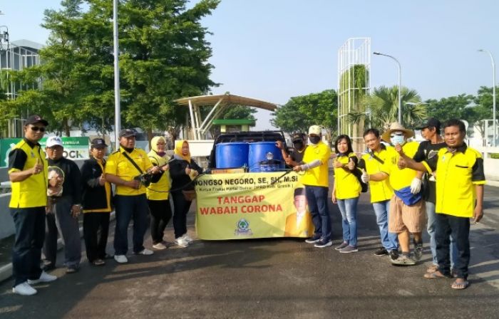 Golkar Gresik Kobarkan Perang Lawan Covid-19 Golkar Gresik Kobarkan Perang Lawan Covid-19