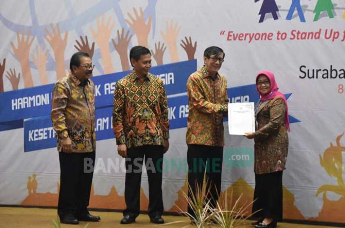 Peduli HAM, Kabupaten Jombang Raih Penghargaan Peduli HAM, Kabupaten Jombang Raih Penghargaan