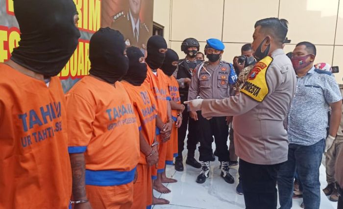 Komplotan Pelaku Penusukan Saat Balap Liar di Sidoarjo Berhasil Diringkus Komplotan Pelaku Penusukan Saat Balap Liar di Sidoarjo Berhasil Diringkus