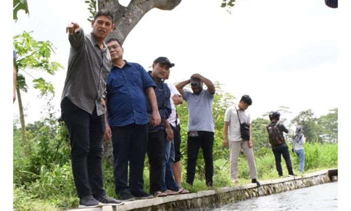 Hujan Lebat Sebabkan Beberapa Titik Kota Kediri Terendam Banjir, Mas Abu Cek Saluran Air Hujan Lebat Sebabkan Beberapa Titik Kota Kediri Terendam Banjir, Mas Abu Cek Saluran Air
