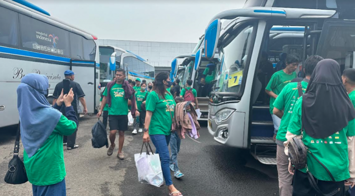 Ribuan Pedagang Binaan Aksesmu Ikuti Mudik Bareng 2024 Ribuan Pedagang Binaan Aksesmu Ikuti Mudik Bareng 2024