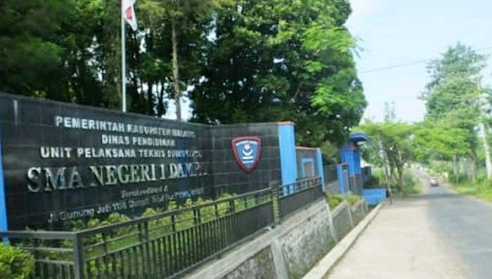 SMAN 1 Dampit Malang Raih Juara Olimpiade Science SMAN 1 Dampit Malang Raih Juara Olimpiade Science