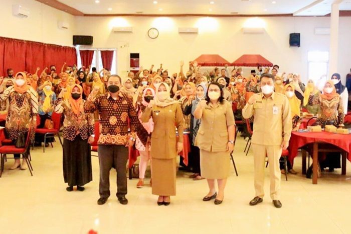 Buka Workshop bagi Pengurus Koperasi, Bupati Ikfina: Pengelola Koperasi Harus Dituntut Profesional