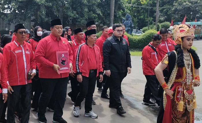Daftar Bacaleg, PDIP Kabupaten Kediri ke KPU Naik Andong dan Becak