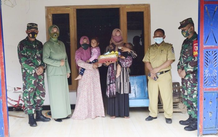 Lahir Tak Sempurna, Bayi di Tuban Ditolong TNI