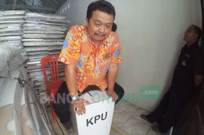 Ribuan Kotak Suara Berbahan Kertas Karton Sudah Siap di Gudang KPU Ngawi Ribuan Kotak Suara Berbahan Kertas Karton Sudah Siap di Gudang KPU Ngawi