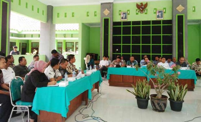 Mediasi antara SKK Migas dan Warga Rahayu Soal Pembayaran Kompensasi Berjalan Alot Mediasi antara SKK Migas dan Warga Rahayu Soal Pembayaran Kompensasi Berjalan Alot