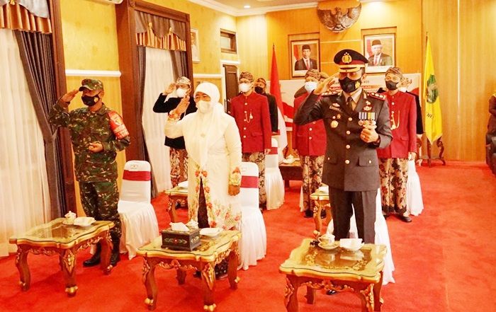 Wabup Bareng Forkopimda Sumenep Ikuti Upacara Hari Lahir Pancasila Secara Virtual Wabup Bareng Forkopimda Sumenep Ikuti Upacara Hari Lahir Pancasila Secara Virtual