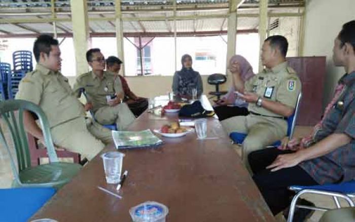 Camat Bangilan Blusukan Sambangi 14 Desa Camat Bangilan Blusukan Sambangi 14 Desa
