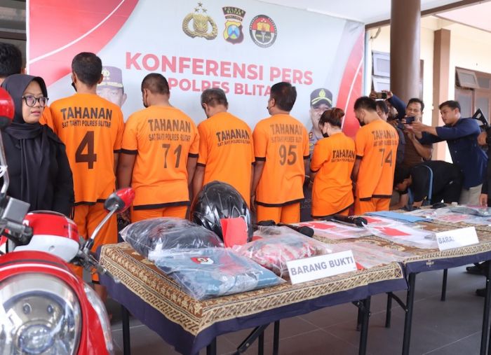 Polres Blitar Amankan 6 Pelaku Judi Online dari Pelbagai Lokasi Polres Blitar Amankan 6 Pelaku Judi Online dari Pelbagai Lokasi