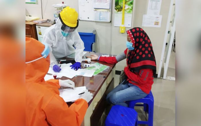 30 TKI Malaysia Asal Gresik Dipulangkan 30 TKI Malaysia Asal Gresik Dipulangkan