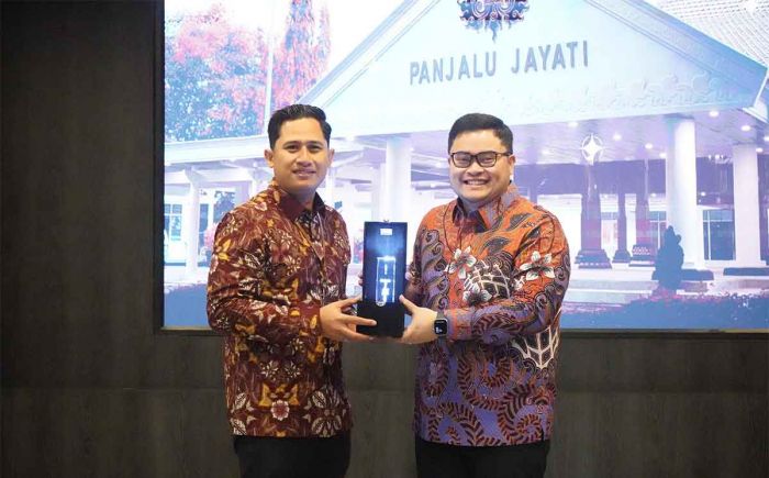 Bertemu PLN, Bupati Kediri Bahas Pengembangan Program Listrik Masuk Sawah Bertemu PLN, Bupati Kediri Bahas Pengembangan Program Listrik Masuk Sawah