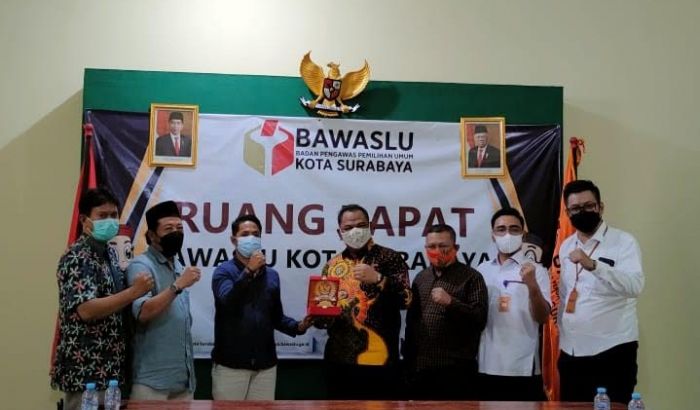 Persiapan Pemilu Serentak 2024, Bawaslu Kota Surabaya Dikunjungi Komisi II DPR RI