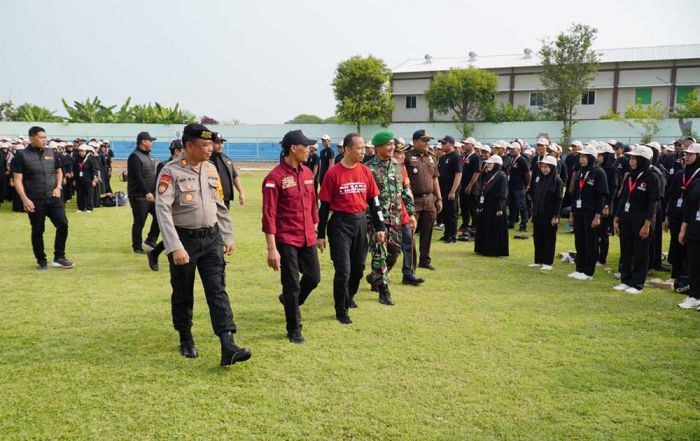 Bawaslu Tuban Gelar Apel Akbar, Pastikan Masa Tenang Tanpa Kampanye Bawaslu Tuban Gelar Apel Akbar, Pastikan Masa Tenang Tanpa Kampanye