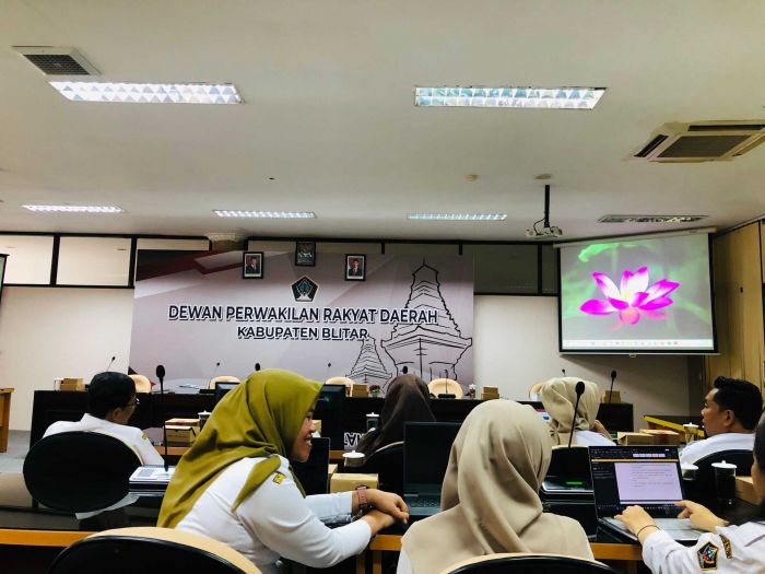 Tak Penuhi Quorum, Rapat Banggar Bersama TAPD Kabupaten Blitar Batal Digelar Tak Penuhi Quorum, Rapat Banggar Bersama TAPD Kabupaten Blitar Batal Digelar