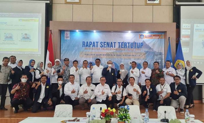 Doktor Safi Terpilih Sebagai Rektor Universitas Trunojoyo Madura Periode 2022-2026 Doktor Safi Terpilih Sebagai Rektor Universitas Trunojoyo Madura Periode 2022-2026