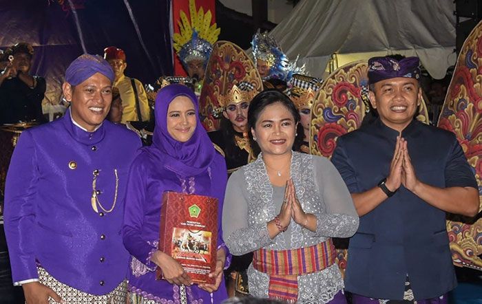Kabupaten Jembrana Tampilkan Kisah Mahabharata di Kediri Nite Carnival 2022 Kabupaten Jembrana Tampilkan Kisah Mahabharata di Kediri Nite Carnival 2022