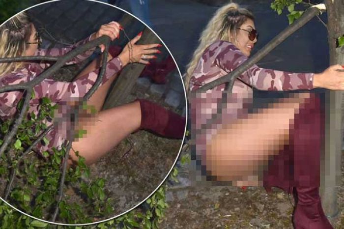 Dahan Patah Saat Kangkangi Batang Pohon untuk Menari, Chloe Ferry Terguling Dahan Patah Saat Kangkangi Batang Pohon untuk Menari, Chloe Ferry Terguling