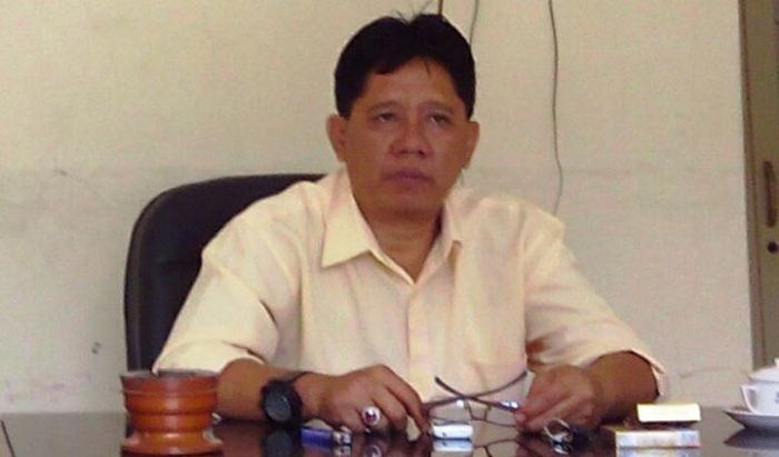 LSM LPB Gresik Bakal Adukan Dugaan Pemotongan Gaji PNS Puskesmas ke APH LSM LPB Gresik Bakal Adukan Dugaan Pemotongan Gaji PNS Puskesmas ke APH