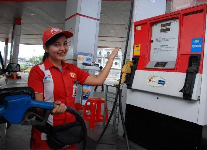 Pertamax atau Premium, Mana Yang Lebih Hemat? Pertamax atau Premium, Mana Yang Lebih Hemat?