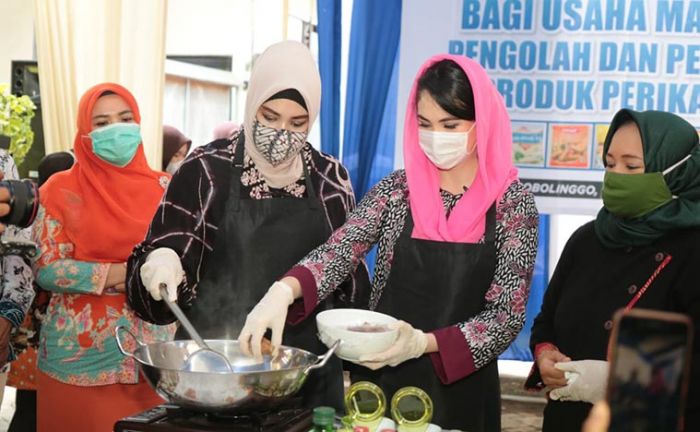 Galakkan Gemar Makan Ikan, Arumi Bachsin Turun ke Probolinggo Galakkan Gemar Makan Ikan, Arumi Bachsin Turun ke Probolinggo