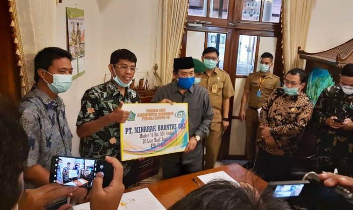 Minarak Brantas Gas Peduli Penanggulangan Covid-19, Serahkan Bantuan APD hingga Hand Sanitizer Minarak Brantas Gas Peduli Penanggulangan Covid-19, Serahkan Bantuan APD hingga Hand Sanitizer