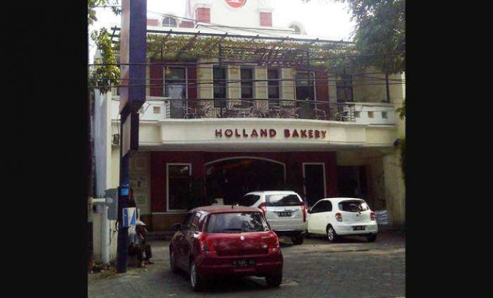 Terungkap Holland Bakery Belum Bersertifikat Halal, Muslim di Kota Malang Resah Terungkap Holland Bakery Belum Bersertifikat Halal, Muslim di Kota Malang Resah