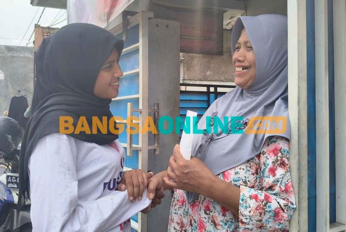 Bunda Fey Blusukan ke Kampung Penjahit di Kelurahan Banjarmlati Bunda Fey Blusukan ke Kampung Penjahit di Kelurahan Banjarmlati