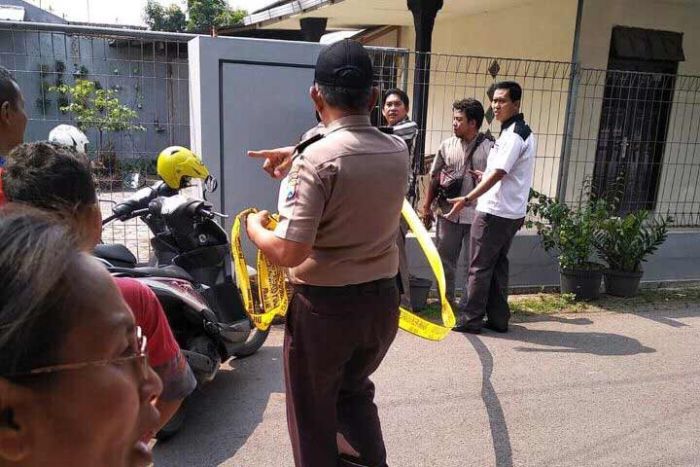 Warga Bangil Dikagetkan Ledakan yang Diduga Bom Warga Bangil Dikagetkan Ledakan yang Diduga Bom