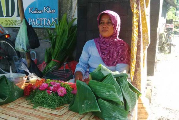 Jelang Ramadhan, Bakul Kembang Dadakan Mulai Bermunculan