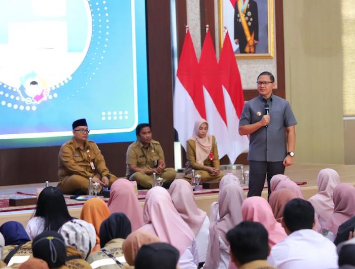Beri Arahan Bagi Tenaga Kebersihan, Pj Wali Kota Batu Apresiasi dan Minta Mengabdi dengan Tulus Beri Arahan Bagi Tenaga Kebersihan, Pj Wali Kota Batu Apresiasi dan Minta Mengabdi dengan Tulus