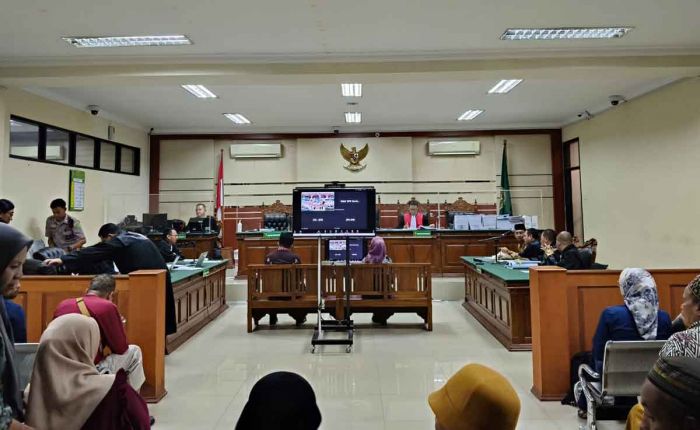 Bupati Nonaktif Sidoarjo Klaim Tak Pernah Perintahkan Sunat Insentif ASN Bupati Nonaktif Sidoarjo Klaim Tak Pernah Perintahkan Sunat Insentif ASN