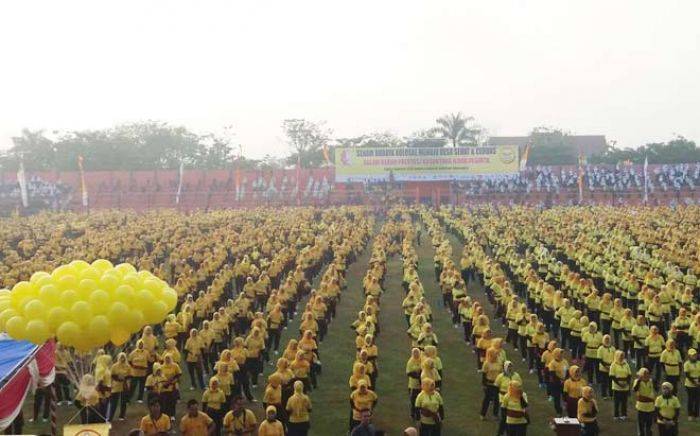 8.000 Peserta Senam Perwosi di Bojonegoro Pecahkan Rekor Muri 8.000 Peserta Senam Perwosi di Bojonegoro Pecahkan Rekor Muri