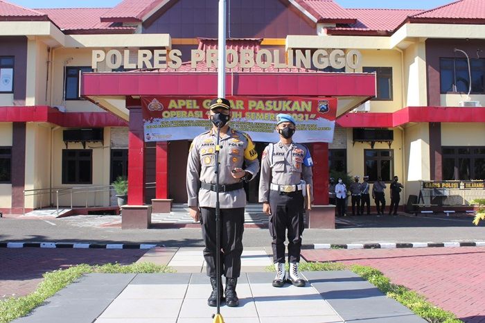 Pimpin Apel Gelar Pasukan Operasi Patuh Semeru 2021, Kapolres Probolinggo Paparkan 4 Poin Sasaran Pimpin Apel Gelar Pasukan Operasi Patuh Semeru 2021, Kapolres Probolinggo Paparkan 4 Poin Sasaran