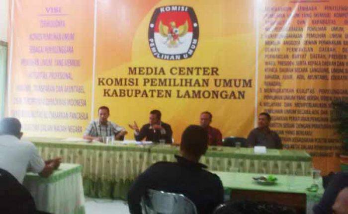 KPU Lamongan Warning Media terkait Pemberitaan Paslon KPU Lamongan Warning Media terkait Pemberitaan Paslon