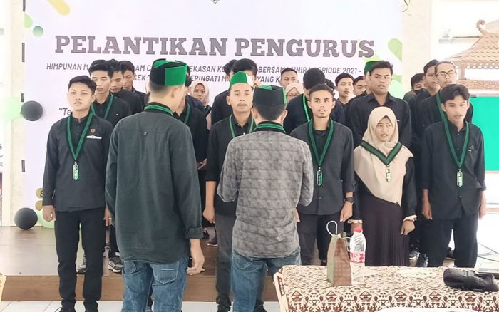 Pengurus HMI Unira Pamekasan Periode 2021-2022 Dilantik Pengurus HMI Unira Pamekasan Periode 2021-2022 Dilantik