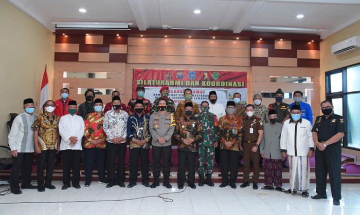 Jaga Kondusivitas Lamongan, Kapolres Ajak Dunia Pendidikan Tolak Aksi Kekerasan dan Anarkisme Jaga Kondusivitas Lamongan, Kapolres Ajak Dunia Pendidikan Tolak Aksi Kekerasan dan Anarkisme