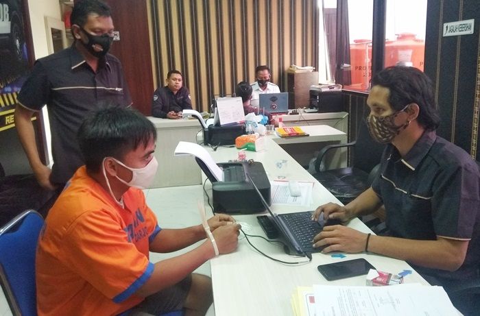 Terlilit Hutang, Maling di Sidoarjo Nekat Gasak Motor dan HP di Tempat Kos Terlilit Hutang, Maling di Sidoarjo Nekat Gasak Motor dan HP di Tempat Kos