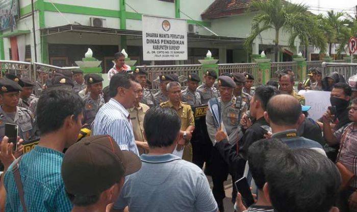Disdik Sumenep Diduga Sunat DAK, Mahasiswa Ancam Laporkan ke Kejari Disdik Sumenep Diduga Sunat DAK, Mahasiswa Ancam Laporkan ke Kejari