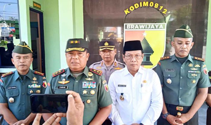 Berkunjung ke Lamongan, Pangdam V/Brawijaya Minta Perguruan Silat Bongkar Tugu secara Sukarela Berkunjung ke Lamongan, Pangdam V/Brawijaya Minta Perguruan Silat Bongkar Tugu secara Sukarela