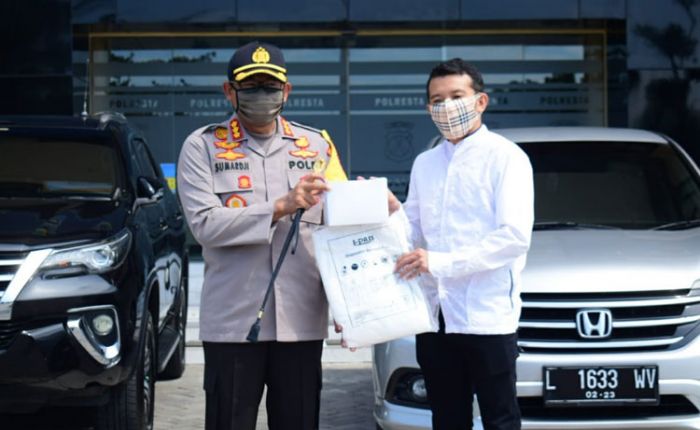 Polresta Sidoarjo Terima Bantuan APD dan Masker dari Anggota Dewan Polresta Sidoarjo Terima Bantuan APD dan Masker dari Anggota Dewan