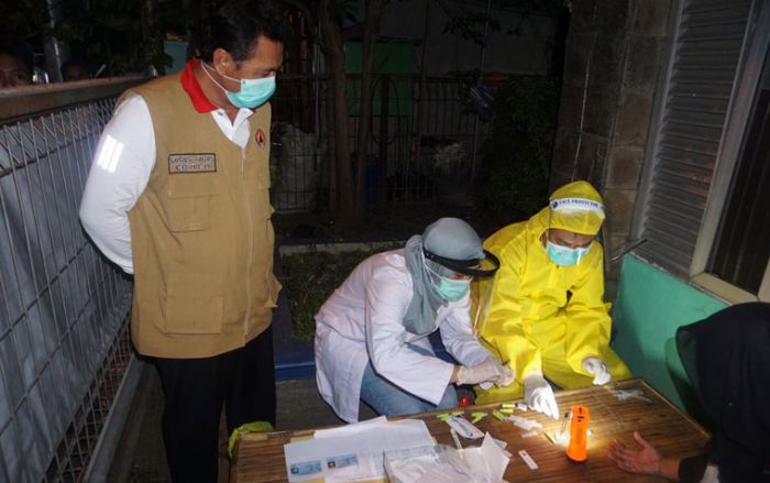 Bupati Pimpin Rapid Test 338 Warga di Rolak Songo Bupati Pimpin Rapid Test 338 Warga di Rolak Songo