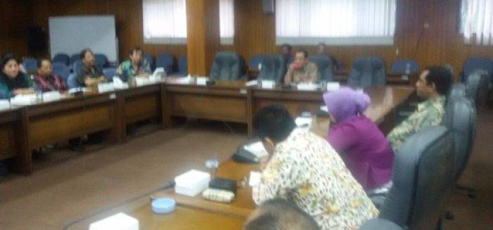 Dinkes dan Kepala Puskesmas Sidoarjo Sepakat Puskesmas Jadi BLU Dinkes dan Kepala Puskesmas Sidoarjo Sepakat Puskesmas Jadi BLU