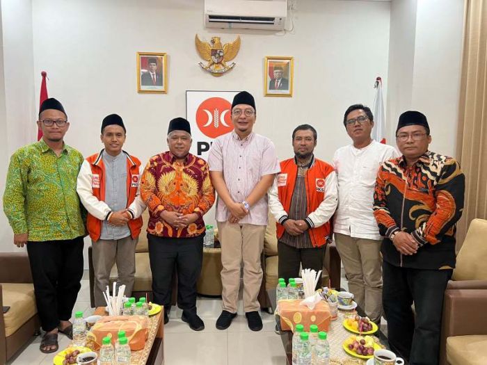 PKS Dukung Asluchul Alif di Pilkada Gresik 2024 PKS Dukung Asluchul Alif di Pilkada Gresik 2024
